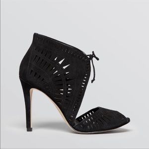 IVANKA TRUMP New Delfino suede lace up ankle Holiday, black party pump heels 8.5